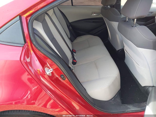 JTDEPMAE3MJ180755 Toyota COROLLA LE