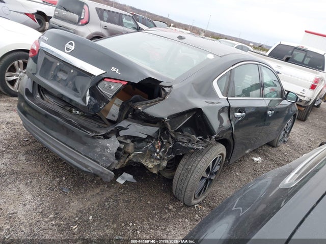 2018 NISSAN ALTIMA 1N4AL3APXJC172292 Photo 3
