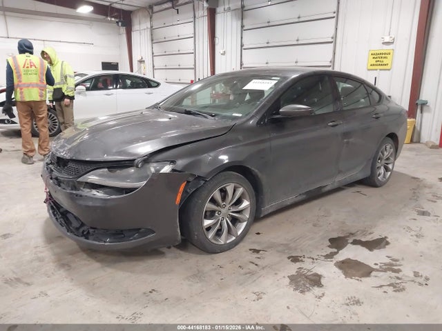 Aukcja sprzedaży 2015 Chrysler 200 S, vin: 1C3CCCBB4FN595696, numer aukcji: 44168183