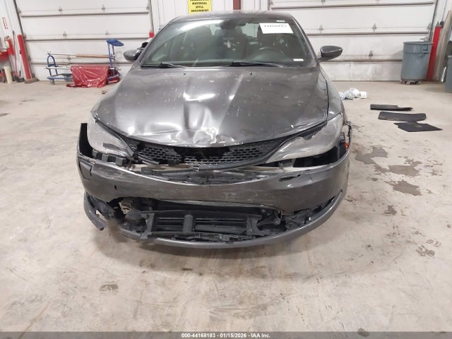 Aukcja sprzedaży 2015 Chrysler 200 S, vin: 1C3CCCBB4FN595696, numer aukcji: 44168183