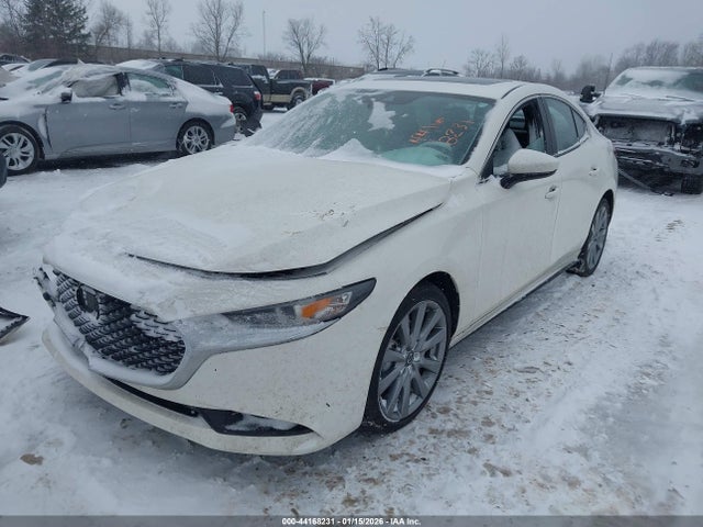 Aukcja sprzedaży 2023 Mazda Mazda3 2.5 S Preferred, vin: 3MZBPACM2PM353742, numer aukcji: 44168231