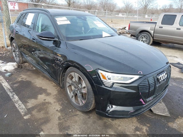 2021 AUDI E-TRON WA1AAAGE7MB009386