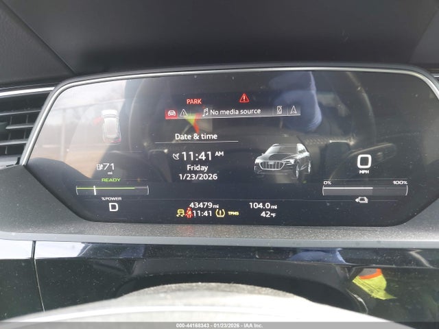 WA1AAAGE7MB009386 Audi E-tron Premium Quattro