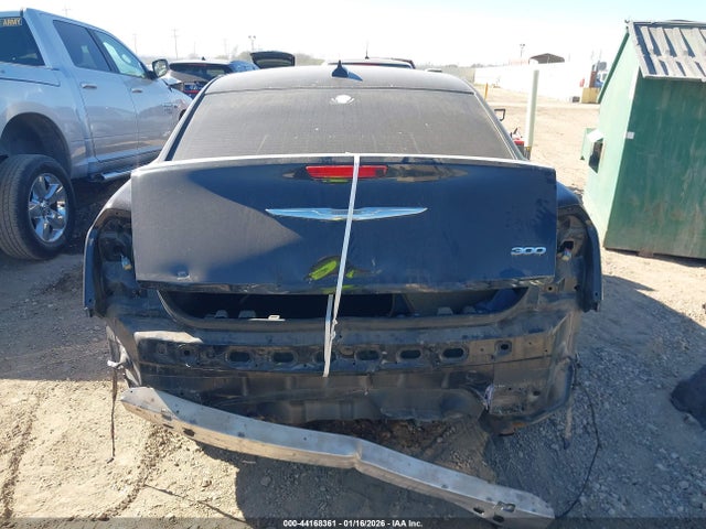 2015 Chrysler 300 Limited მანქანა იყიდება აუქციონზე, vin: 2C3CCAAG1FH818125, აუქციონის ნომერი: 44168361