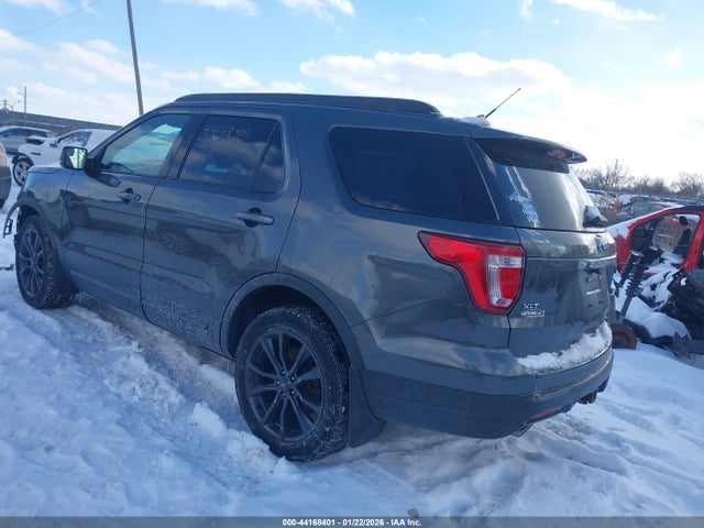 2018 FORD EXPLORER 1FM5K8D82JGB49688 Photo 2