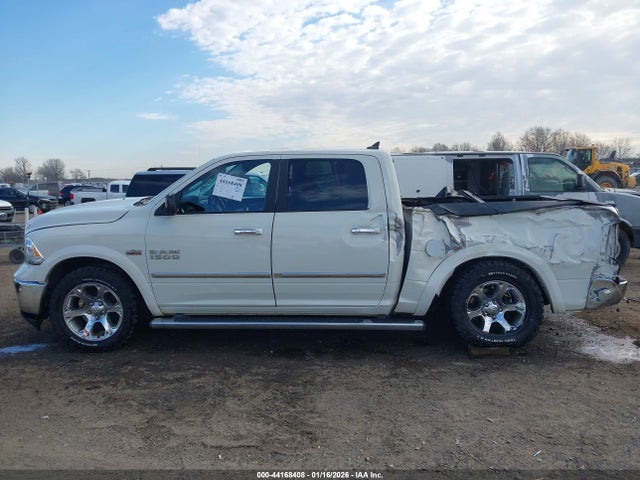 44168408 :رقم المزاد ، 1C6RR7NTXJS214158 vin ، 2018 Ram 1500 Laramie  4x4 5'7 Box مزاد بيع