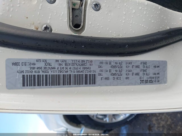 44168408 :رقم المزاد ، 1C6RR7NTXJS214158 vin ، 2018 Ram 1500 Laramie  4x4 5'7 Box مزاد بيع