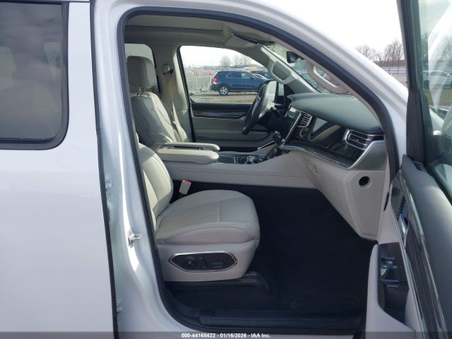 2022 JEEP WAGONEER 1C4SJVDT2NS108879 Photo 4