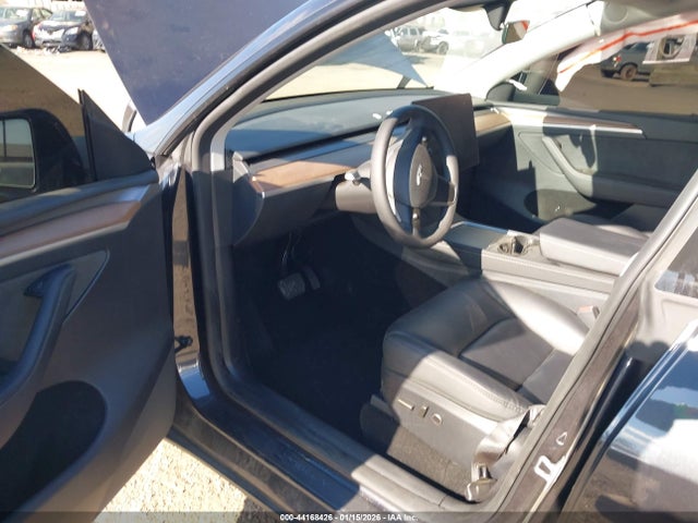 Aukcja sprzedaży 2024 Tesla Model Y Long Range Dual Motor All-wheel Drive, vin: 7SAYGDEE8RF150014, numer aukcji: 44168426