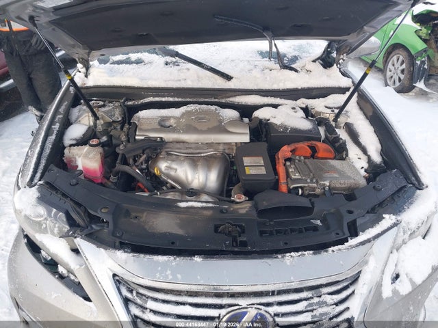 44168447 :رقم المزاد ، JTHBW1GG8H2141977 vin ، 2017 Lexus Es 300h مزاد بيع