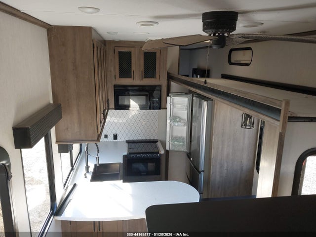 5ZT3SR2B4N6109753 Forest River Sabre