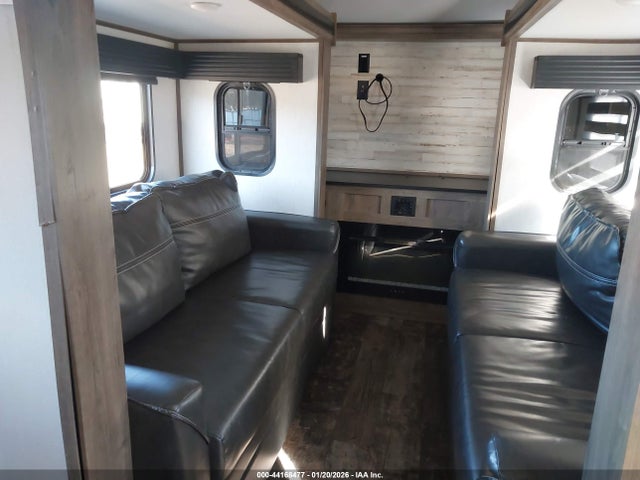 5ZT3SR2B4N6109753 Forest River Sabre