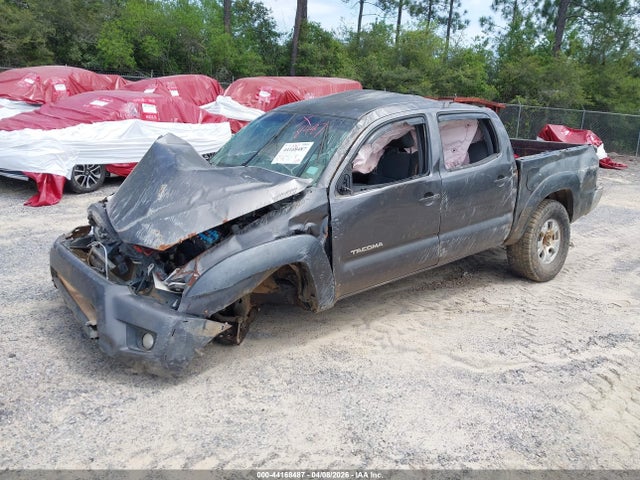 Toyota Tacoma Base V6 2015 5TFLU4EN7FX138227 Image 2