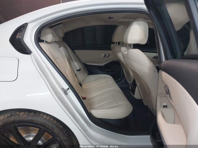 2019 Bmw 330i Xdrive მანქანა იყიდება აუქციონზე, vin: 3MW5R7J52K8A04829, აუქციონის ნომერი: 44168532