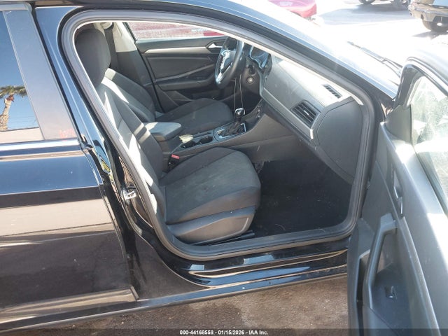 3VWCB7BU7LM029204 Volkswagen Jetta 1.4t R-line/1.4t S/1.4t Se