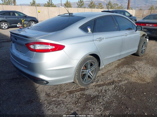 3FA6P0H97FR105979 Ford FUSION SE