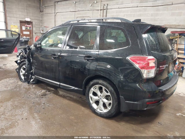 44168690 :رقم المزاد ، JF2SJAWC2HH809995 vin ، 2017 Subaru Forester 2.5i Touring مزاد بيع