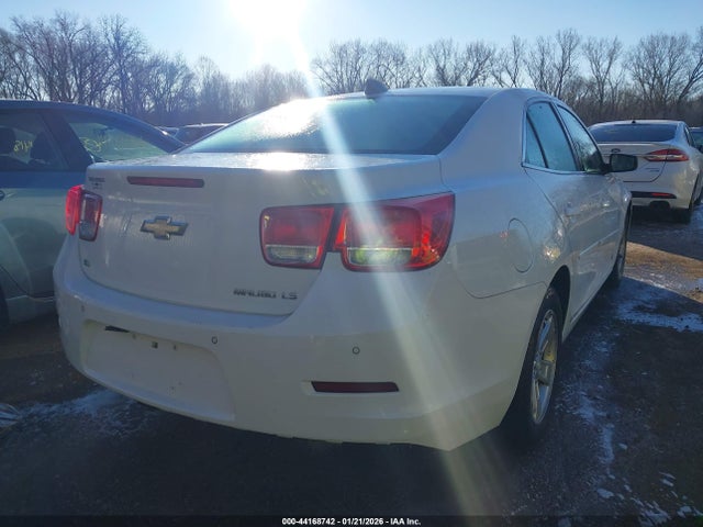 Продаж на аукціоні авто 2015 Chevrolet Malibu Ls, vin: 1G11B5SL5FF255759, номер лоту: 44168742