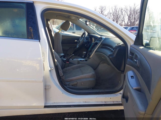 Продаж на аукціоні авто 2015 Chevrolet Malibu Ls, vin: 1G11B5SL5FF255759, номер лоту: 44168742