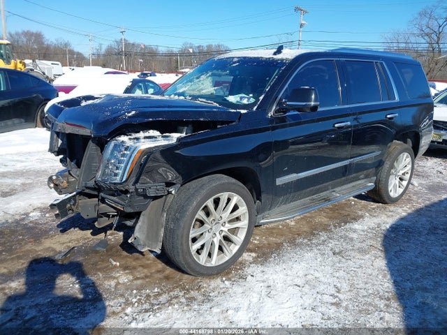 44168798 :رقم المزاد ، 1GYS4BKJ8HR378471 vin ، 2017 Cadillac Escalade Luxury مزاد بيع