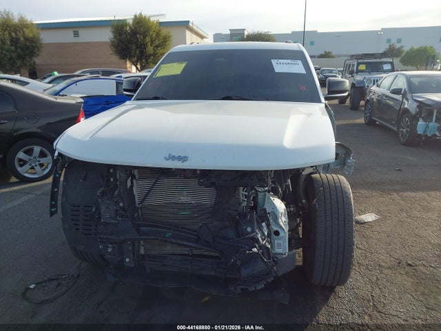 Jeep Grand Cherokee Limited 4x2 2022 1C4RJGBG7N8567581 Image 13