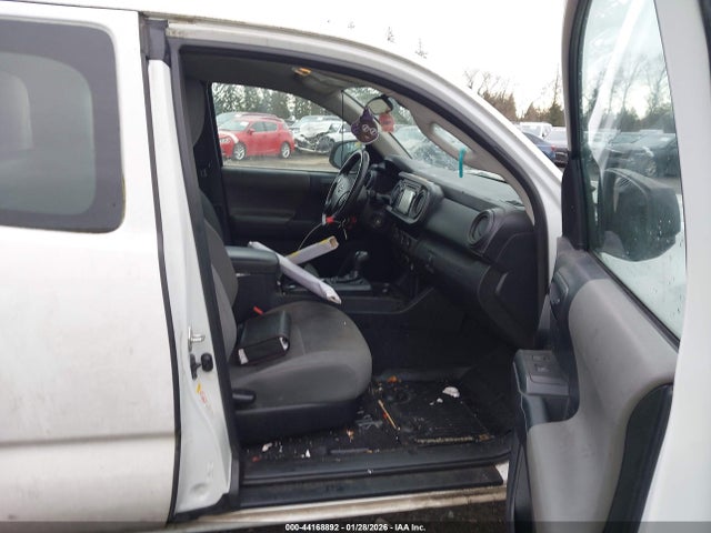 5TFRX5GN0JX108953 Toyota Tacoma Sr