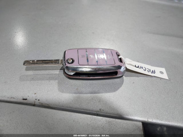 KNDJN2A25F7804618 KIA Soul