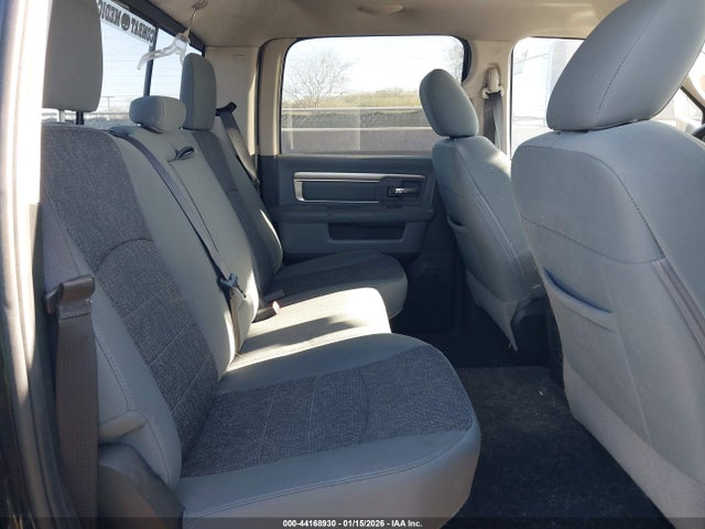 2018 RAM 1500 3C6RR7LG3JG264915 Photo 7