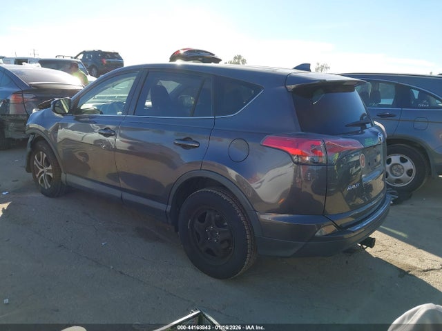 JTMZFREV5JJ163558 Toyota RAV4 LE