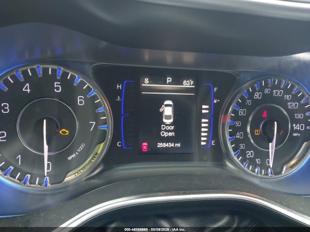 Chrysler 200 Limited 2015 1C3CCCAB9FN617256 Image 7