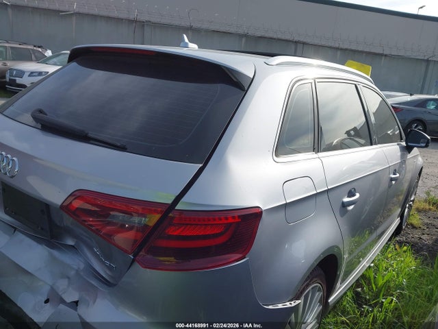 2016 AUDI A3 E-TRON WAUTPBFF9GA163215 Photo 3