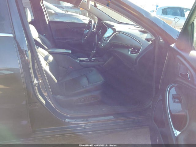 1G1ZE5ST1HF222593 Chevrolet MALIBU 1LT