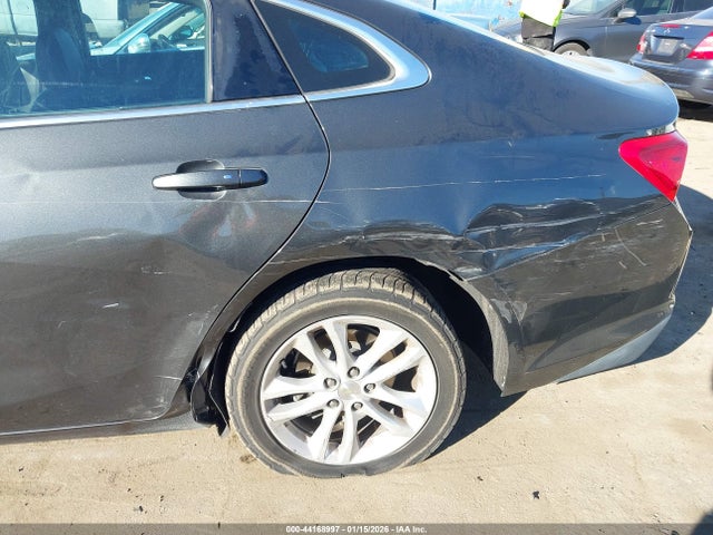 1G1ZE5ST1HF222593 Chevrolet MALIBU 1LT