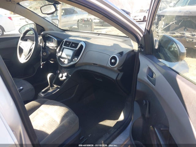 1G1JB5SG5H4152620 Chevrolet Sonic Ls Auto