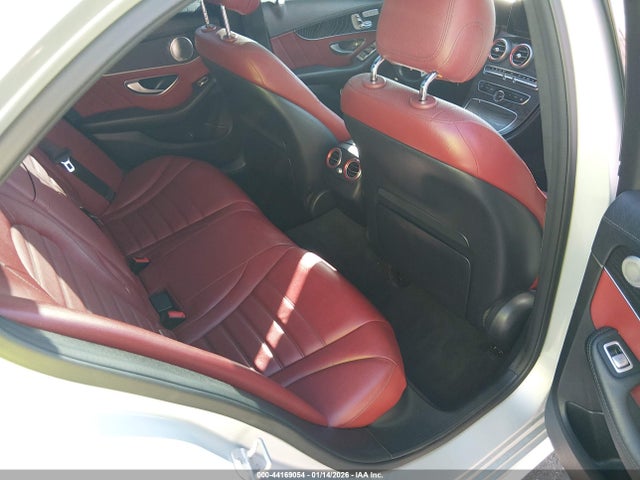 55SWF4JB8FU095769 Mercedes-Benz C 300 Sport