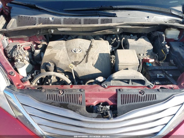 2017 TOYOTA SIENNA 5TDYZ3DC7HS767030 Photo 9