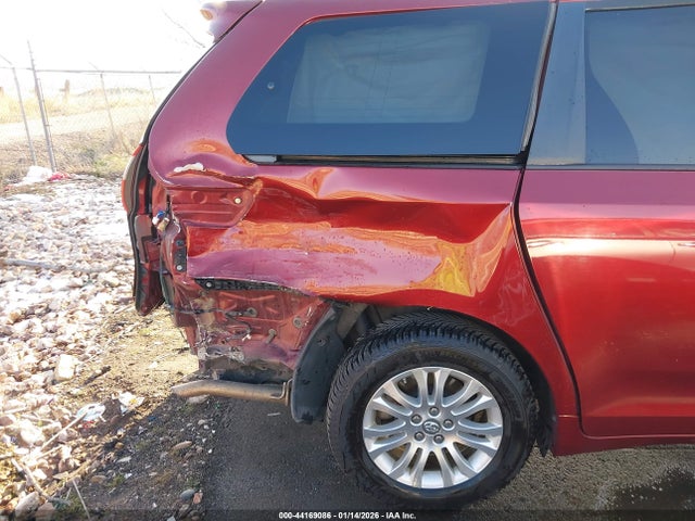 2017 TOYOTA SIENNA 5TDYZ3DC7HS767030 Photo 5