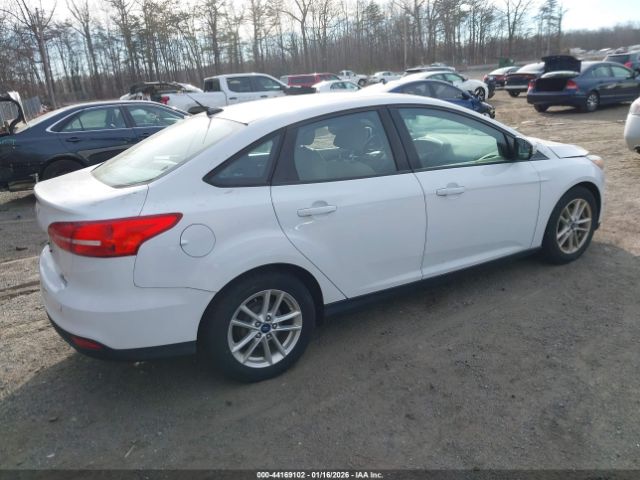 2015 FORD FOCUS 1FADP3F27FL273666 Photo 3