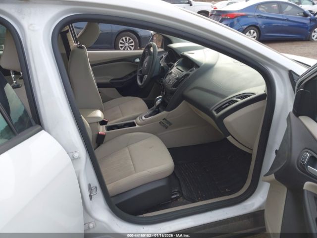 2015 FORD FOCUS 1FADP3F27FL273666 Photo 4