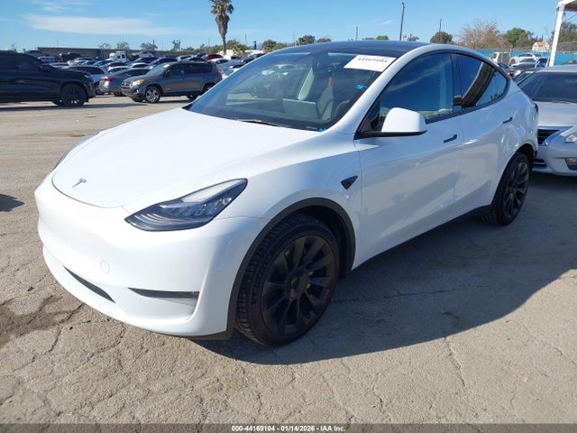 2023 TESLA MODEL Y 7SAYGDEE2PA051411 Photo 1