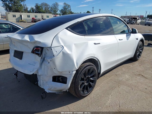 2023 TESLA MODEL Y 7SAYGDEE2PA051411 Photo 3