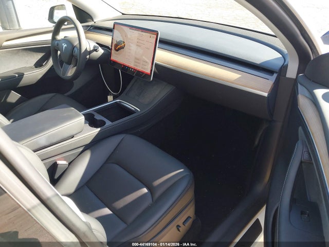 2023 TESLA MODEL Y 7SAYGDEE2PA051411 Photo 4