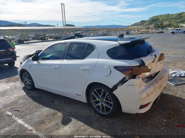 2015 LEXUS CT 200H JTHKD5BH5F2235504 Photo 2