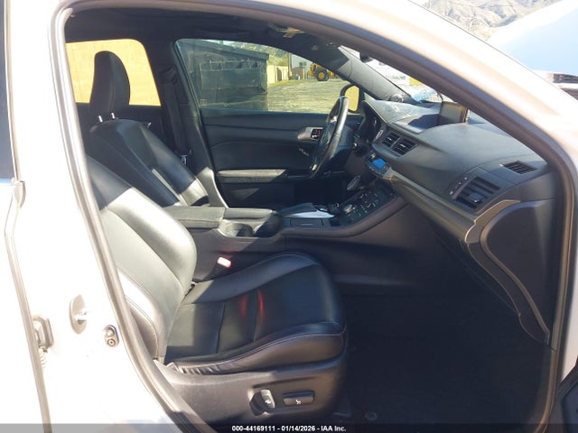 2015 LEXUS CT 200H JTHKD5BH5F2235504 Photo 4