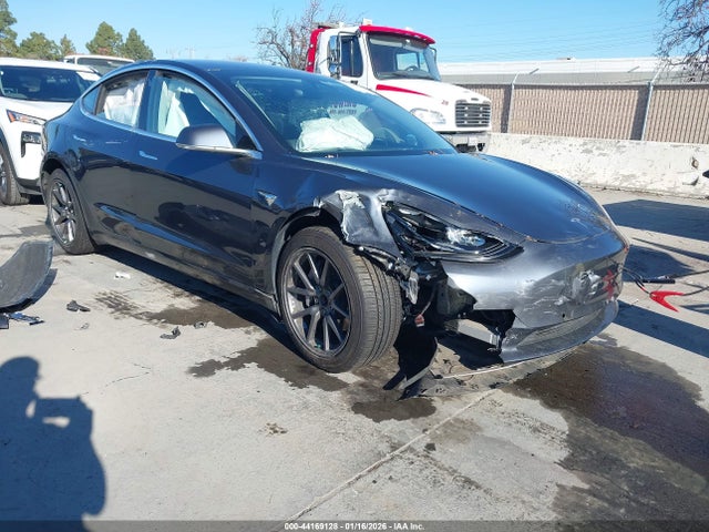 2018 TESLA MODEL 3 5YJ3E1EA3JF048147 Photo 0