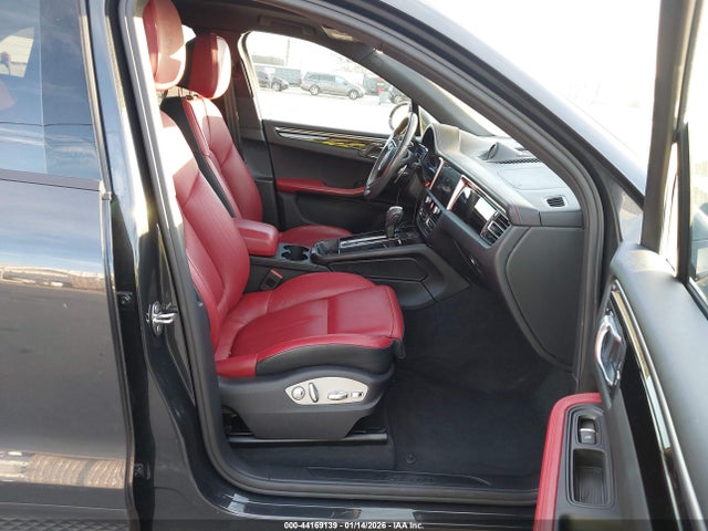WP1AA2A52PLB21398 Porsche Macan T