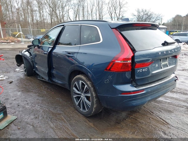 2022 VOLVO XC60 YV4L12RK2N1972868 Photo 2