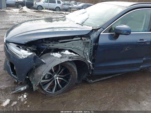 2022 VOLVO XC60 YV4L12RK2N1972868 Photo 5