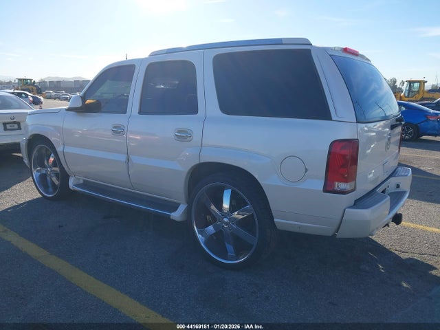 2002 CADILLAC ESCALADE 1GYEK63N82R292516 Photo 2
