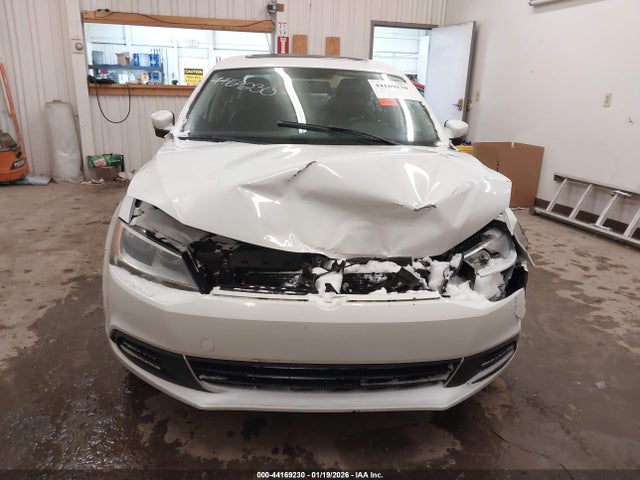 44169230 :رقم المزاد ، 3VWDX7AJ8DM427892 vin ، 2013 Volkswagen Jetta 2.5l Se مزاد بيع